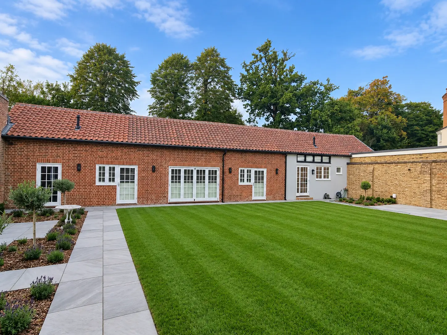 Annex and back garden of the Esher display house.